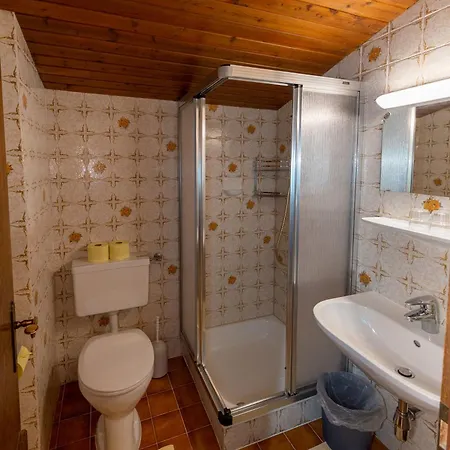 Gaestehaus Haffner 3* 滨湖采尔