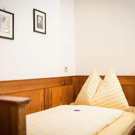 Гостевой дом Gaestehaus Haffner Целль-ам-Зе