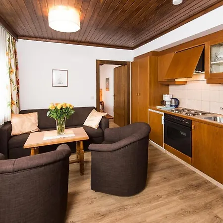 Gaestehaus Haffner Гостевой дом Целль-ам-Зе